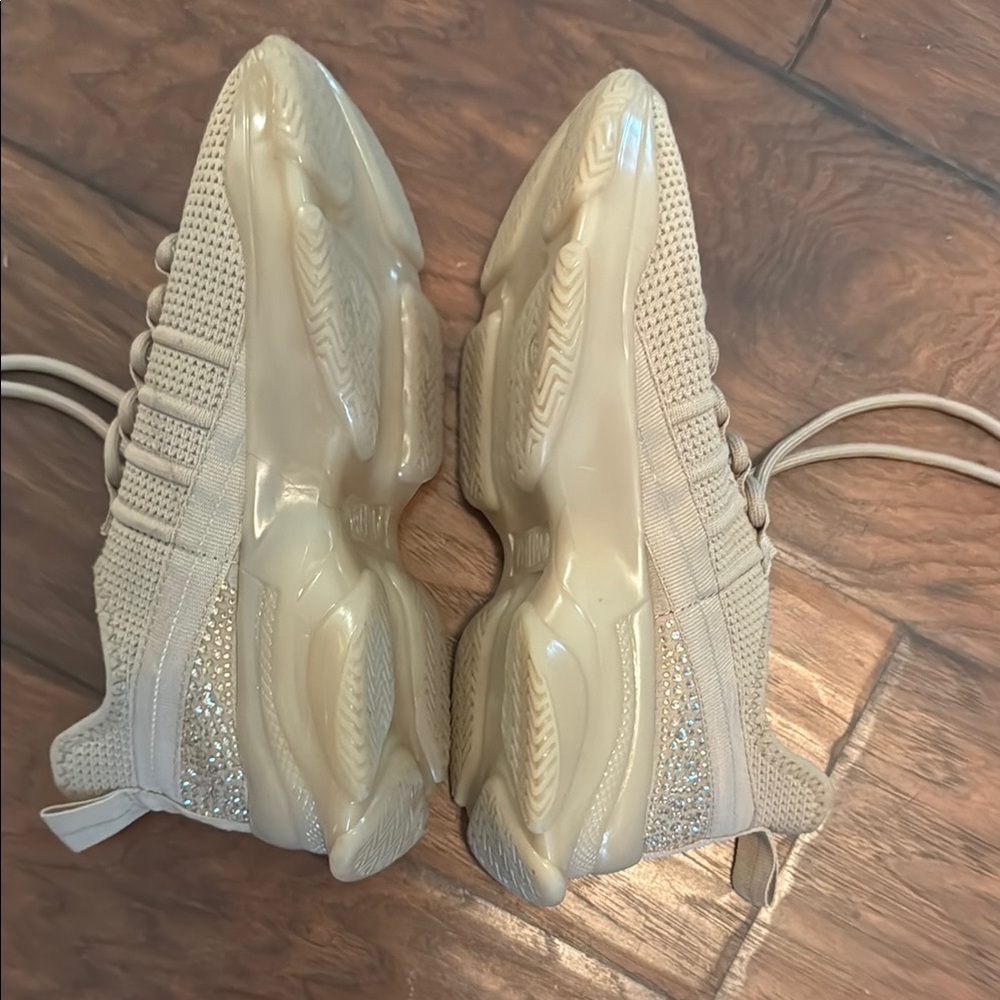 Cream Sneakers with Sparkles